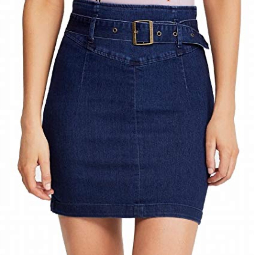 Free people high waisted Denim Belted Skirt size 6